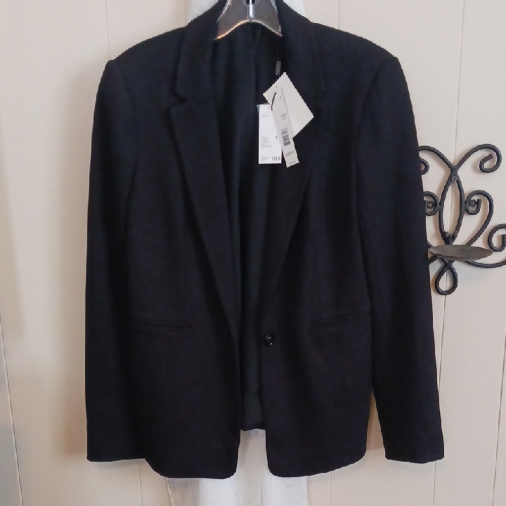 T Tahari Classic Black Blazer